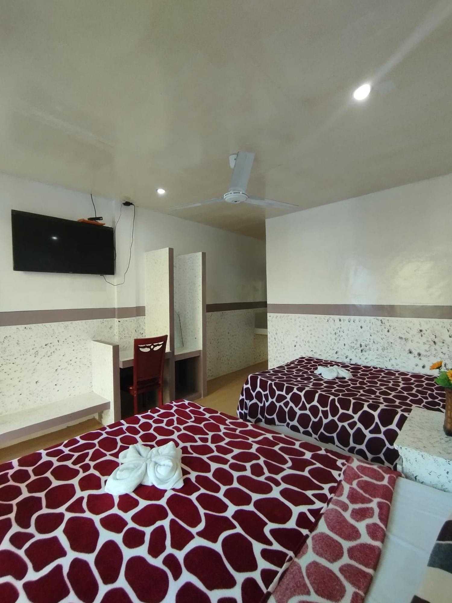 Chibel Summer Riverside Hotel 엘니도 외부 사진