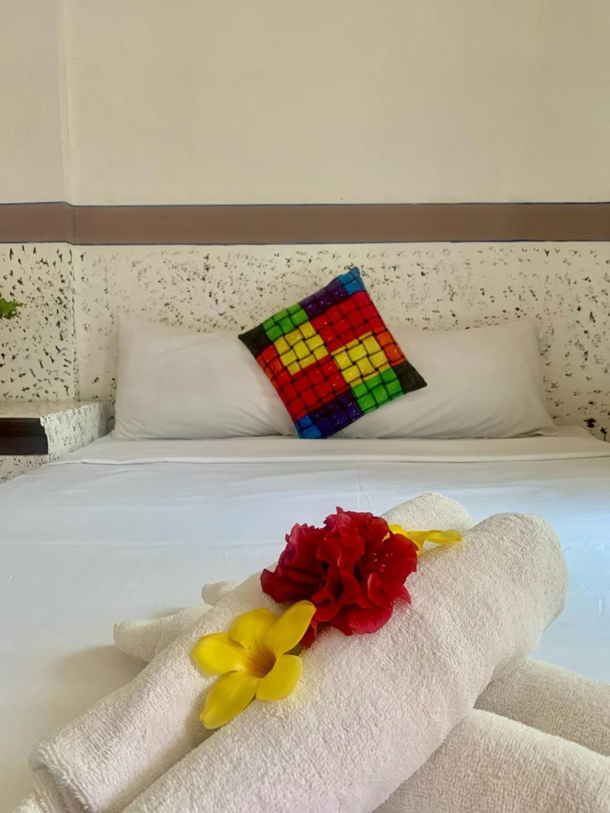 Chibel Summer Riverside Hotel 엘니도 외부 사진